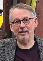 headshot of Dr. Peter Bischoff